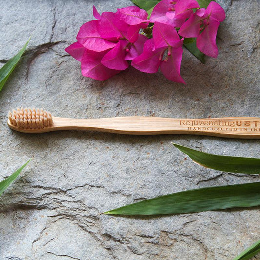 Bamboo Toothbrush (Yellow)